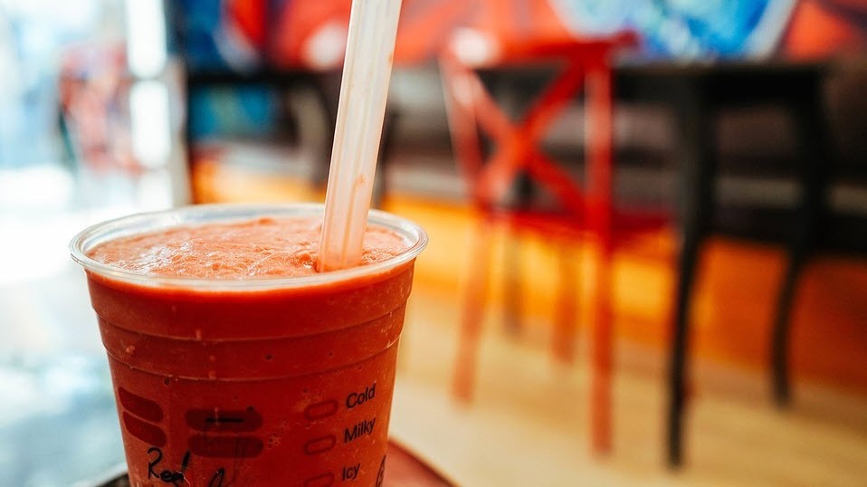 plastic straw and cup