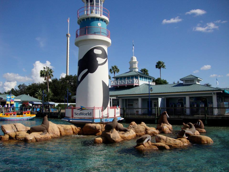 does disney world own seaworld